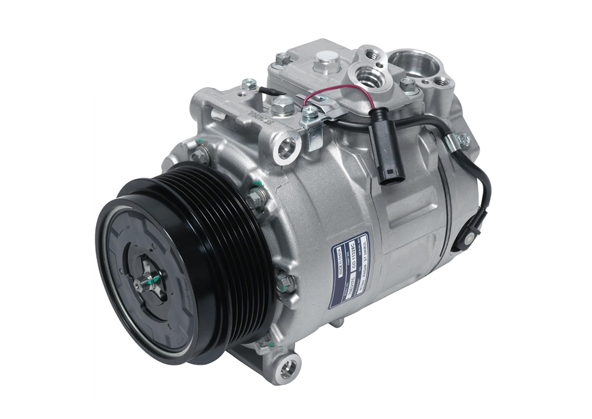 Mercedes-BenzMercedes-Benz E-ClassCO322045